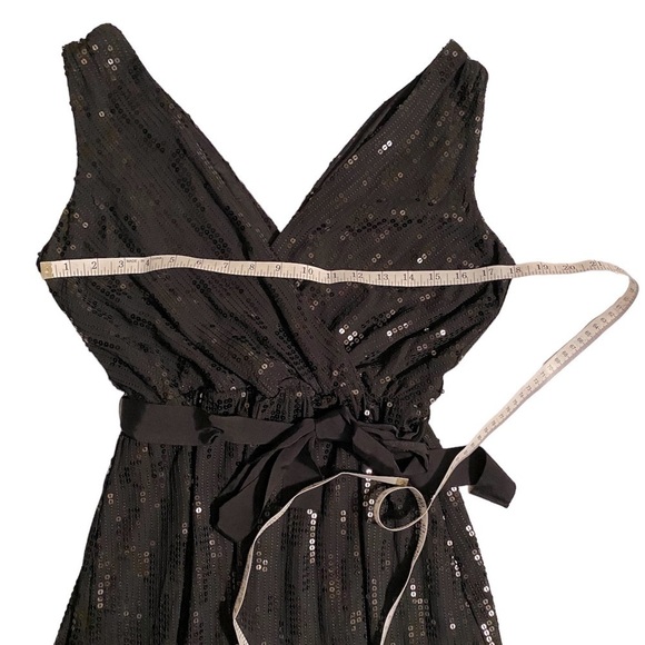 Express black all over sequins dress sleeveless v neck tie stretchy waist size S - Picture 5 of 6